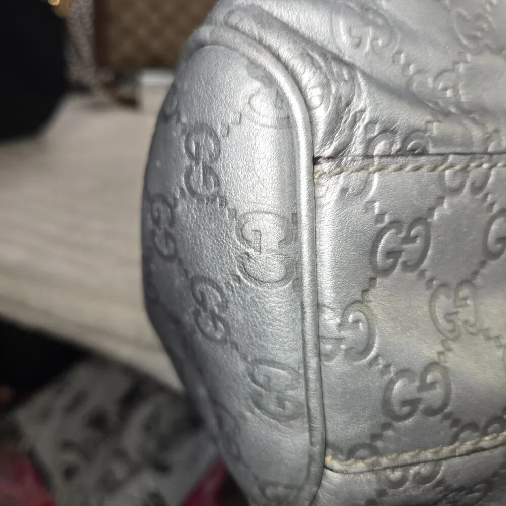 Gucci Sukey Handbag - Picture 5 of 10